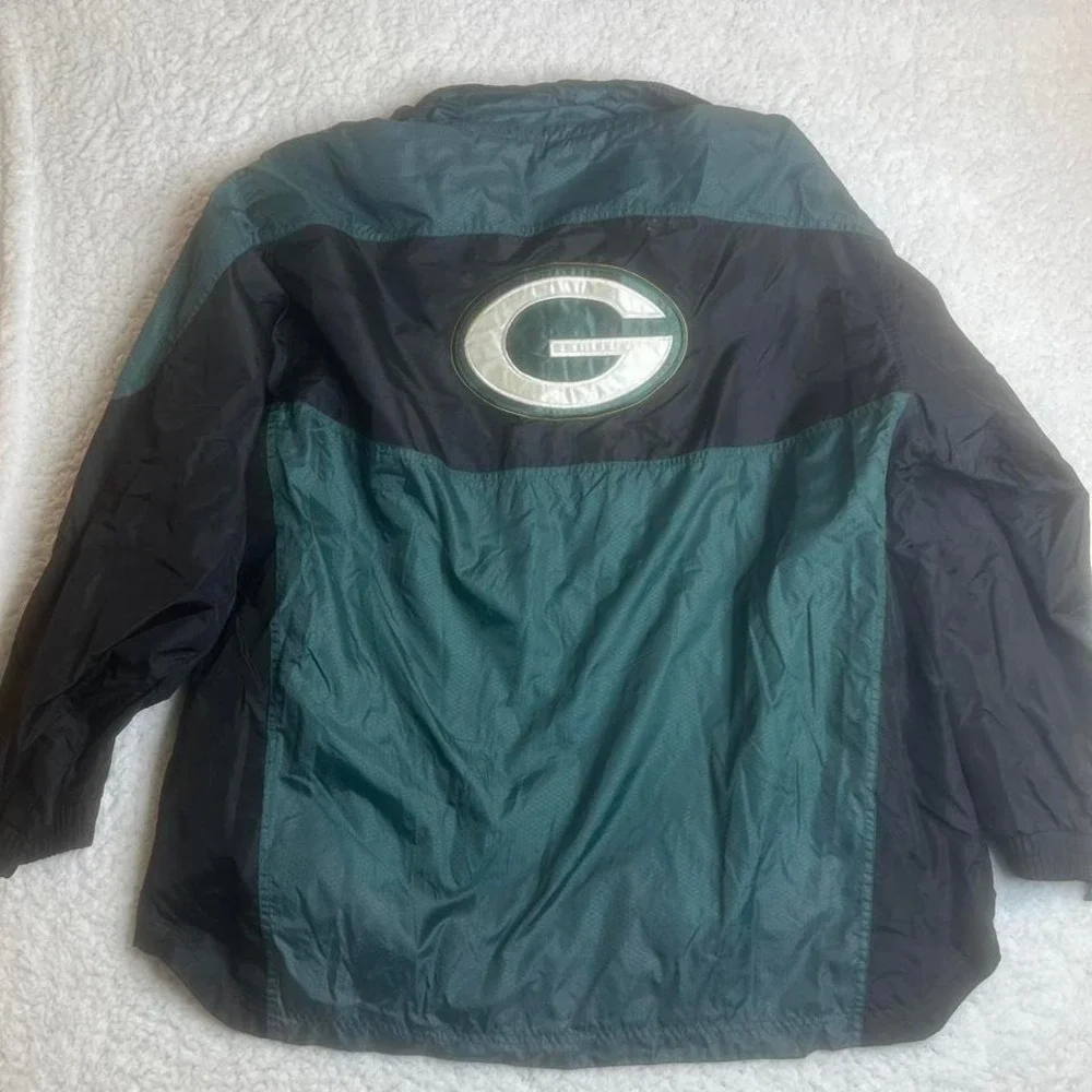 Vintage Green‎ Bay packers men's green pro player jacket nylon nfl embroidered